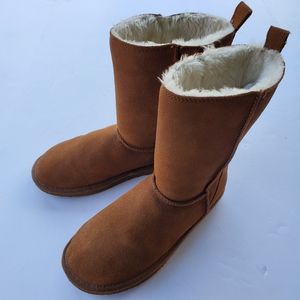 American Eagle Outfitters winter boot. Size 7 in women's, brown